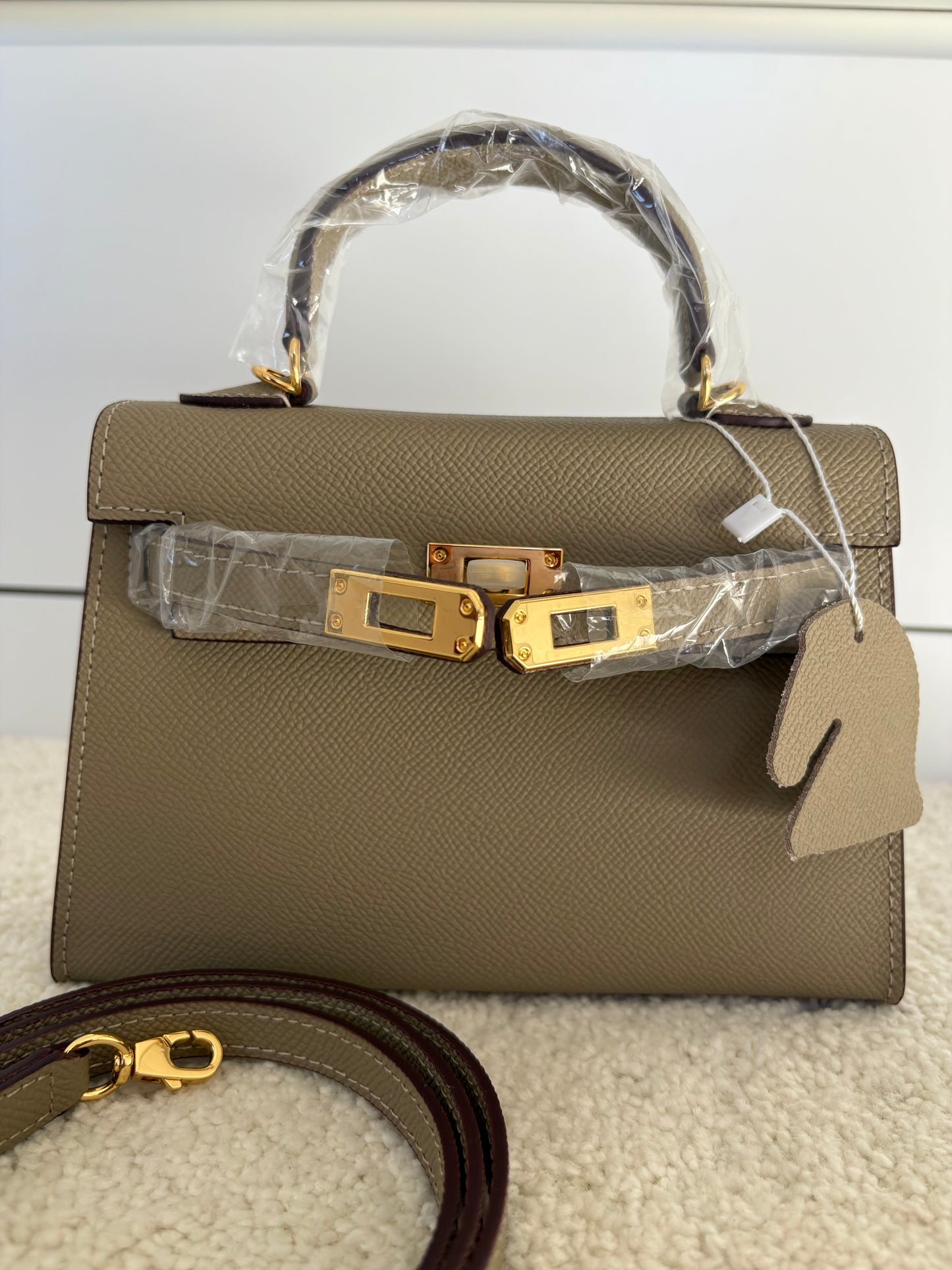 Sac Kelly Élégance 19 cm – Taupe Classique