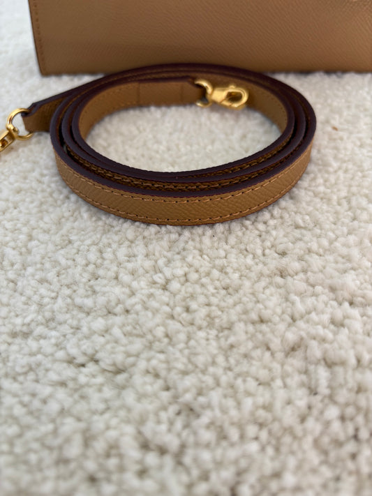 Sac Kelly Élégance 19 cm – Camel